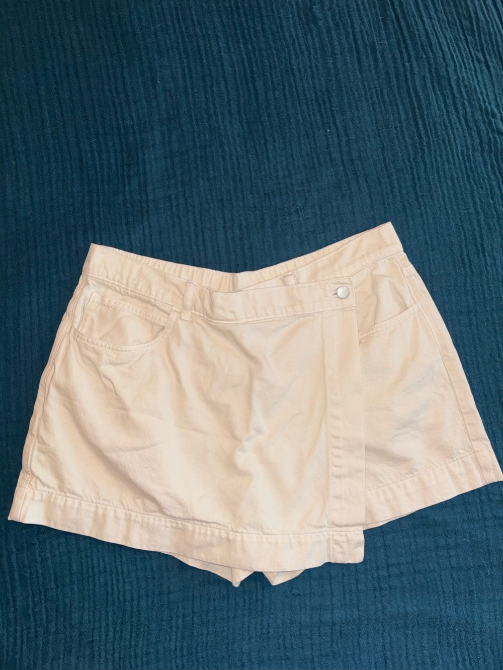 Uniqlo Drapey Denim Skort Natural Cream Wrap Front, Size 12